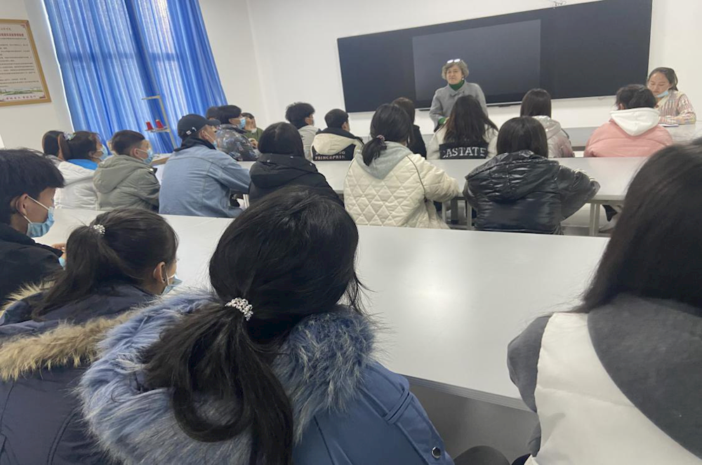 深化党史学习教育  聚焦为学生办实事好事——纺织工程新葡的京集团8814召开学生座谈会