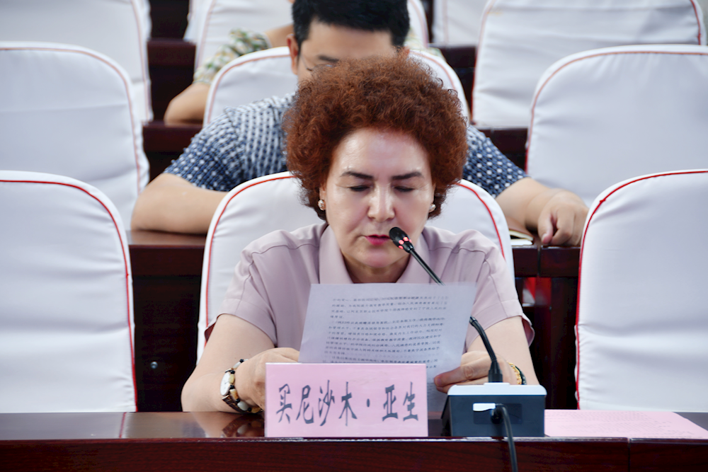 “彩虹桥”架起东西部同心共富之路——宁波职业技术学院北仑校友会为新葡的京集团8814开展专项捐赠帮扶