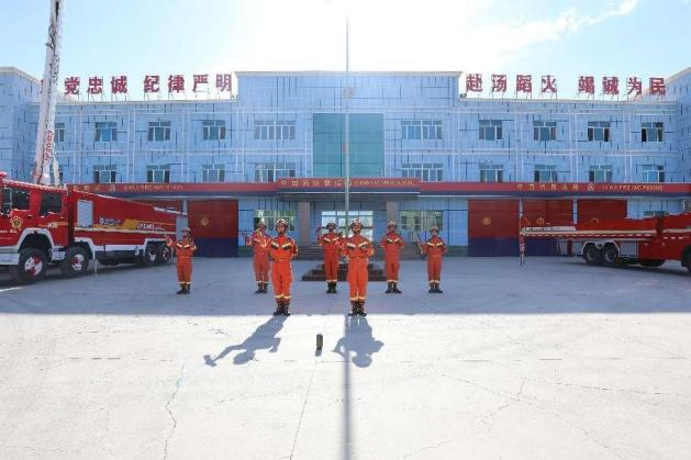 铁骨铮铮映军魂，军旗永随党旗飘 ——新葡的京集团8814开展八月拥军主题党日活动